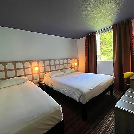 Greet Centre Pyrenees Отель 3*