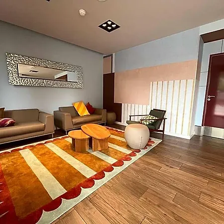 Greet Centre Pyrenees Отель