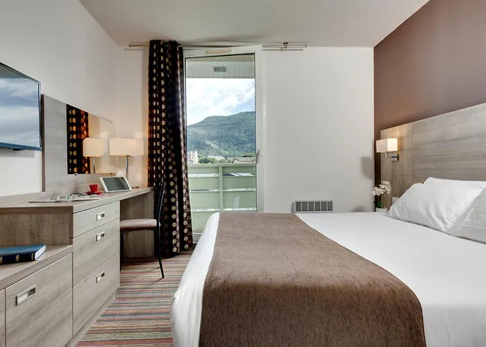 Отель Beau Site