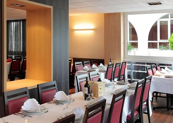 Отель Beau Site 3*