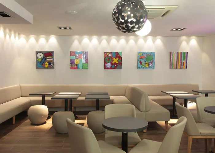 Отель Beau Site