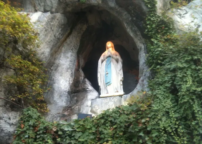 Beau Site Отель Лурд