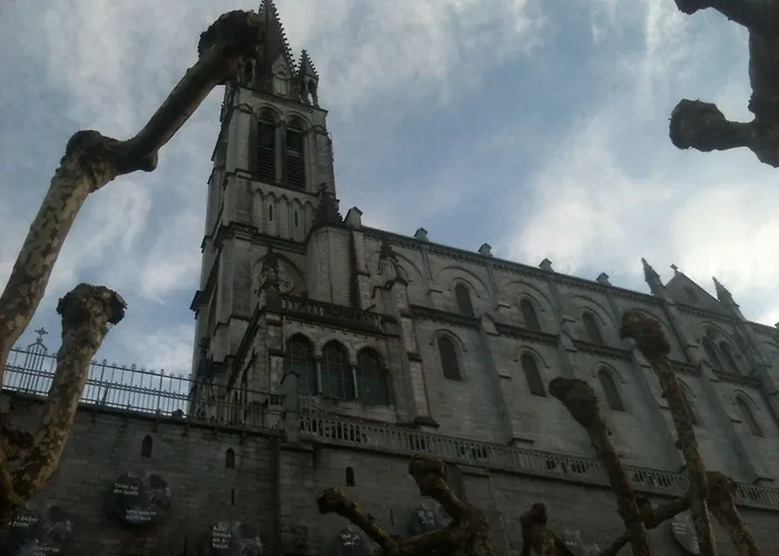 Отель Beau Site