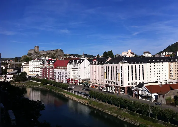 Отель Beau Site 3*