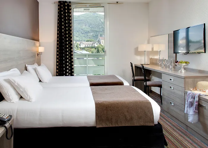 Отель Beau Site