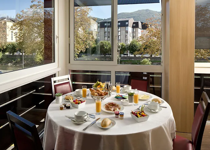 Отель Beau Site 3*